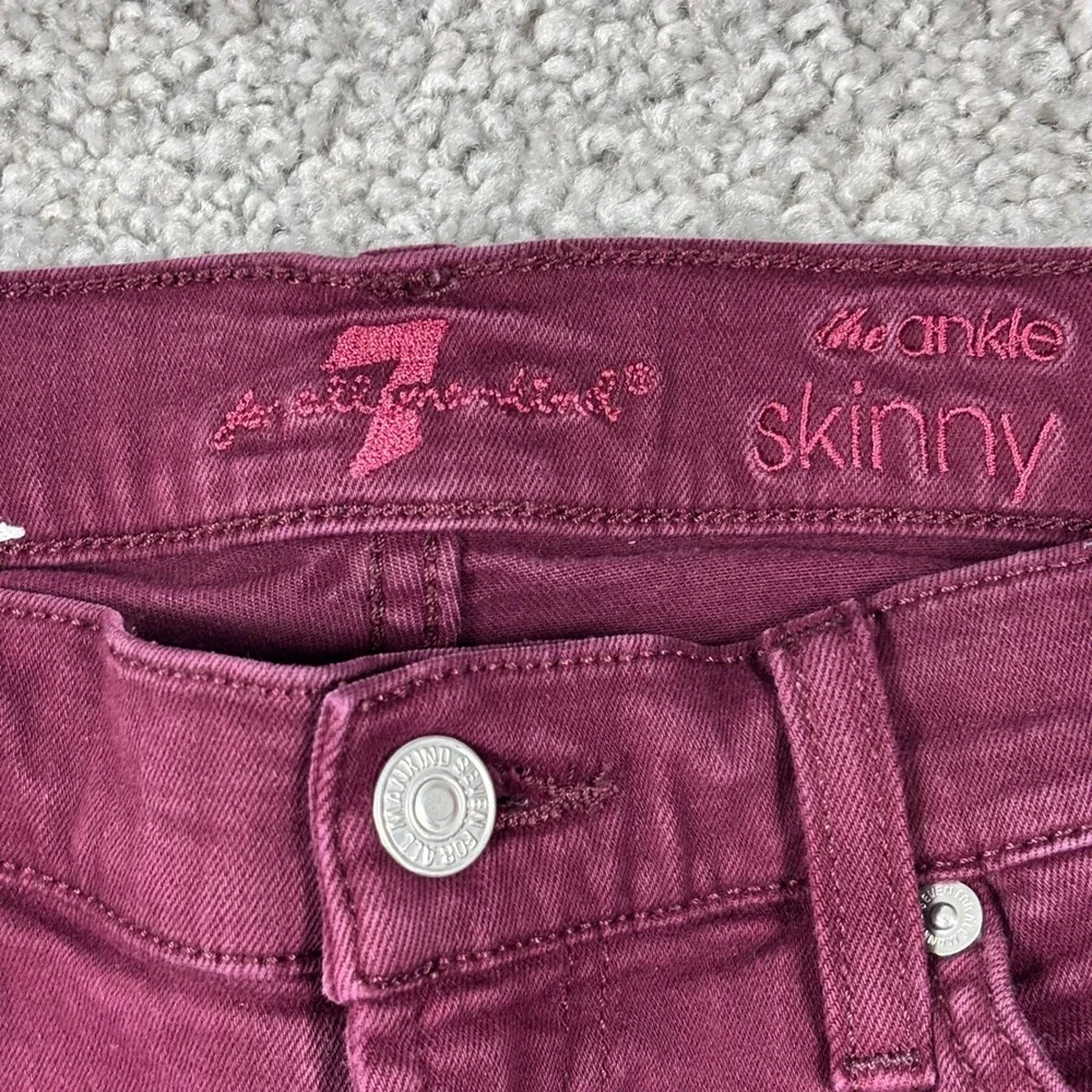 7 For All‎ Mankind The Ankle Skinny Jeans Maroon Burgundy Raw Hem Size 26 Womens